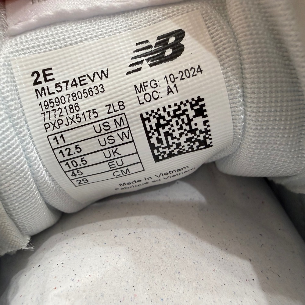 New Balance 574 Core Nimbus Cloud White Mens 11 Wide Sneakers With Box Normcore - Picture 10 of 10